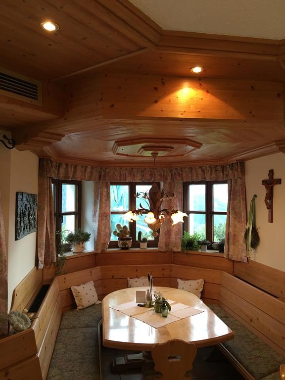 Stainach Gasthof Dachsteinblick מראה חיצוני תמונה