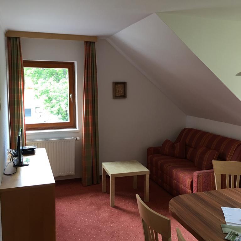 Stainach Gasthof Dachsteinblick מראה חיצוני תמונה